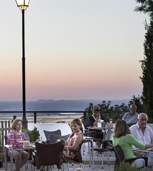 田舎風ホテル Alcazar De La Reina