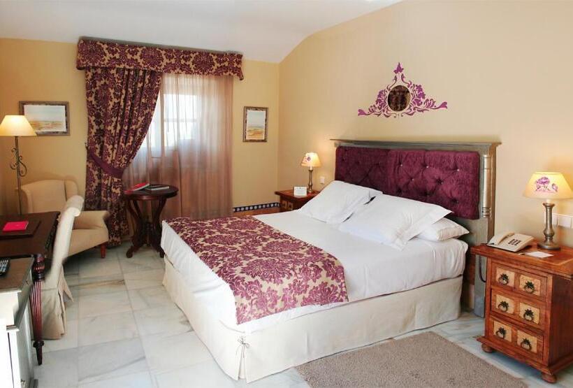 田舎風ホテル Alcazar De La Reina