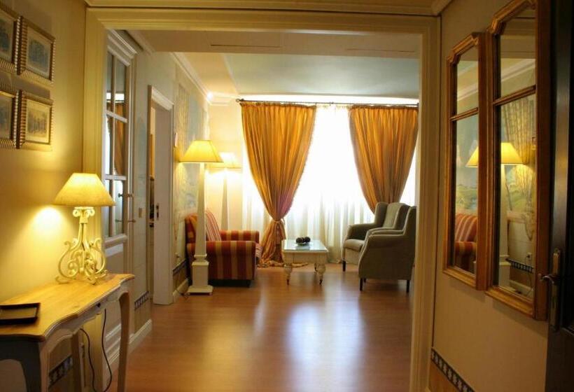 田舎風ホテル Alcazar De La Reina