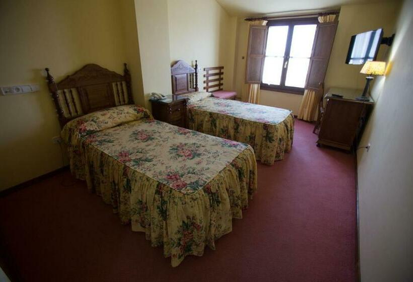 田舎風ホテル Puerta De La Villa