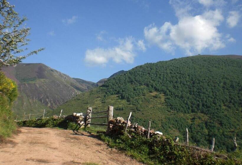 فندق ريفى Rural Genestoso