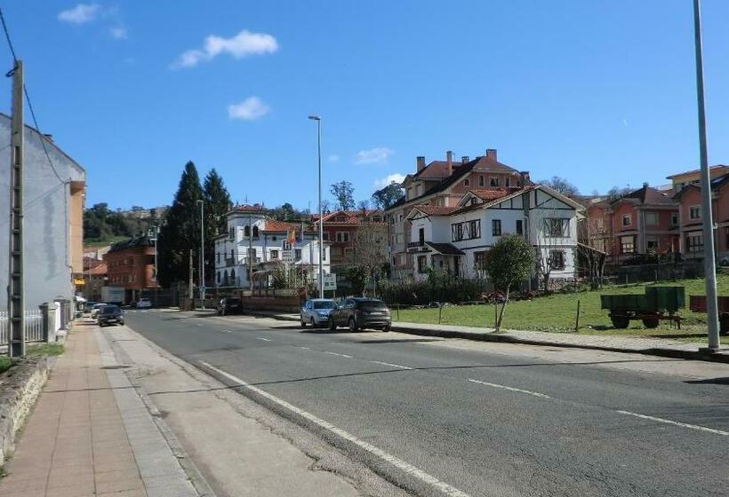 Hotel Rural Villa Elena