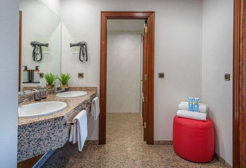 ホテル Santiago Plaza Affiliated By Meliá