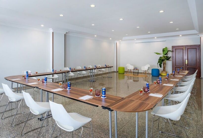 ホテル Santiago Plaza Affiliated By Meliá