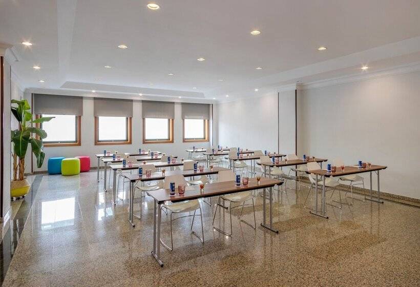 ホテル Santiago Plaza Affiliated By Meliá