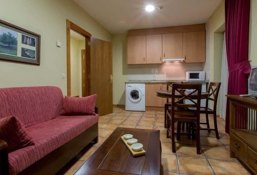فندق Apartamentos Villa De Cabrales