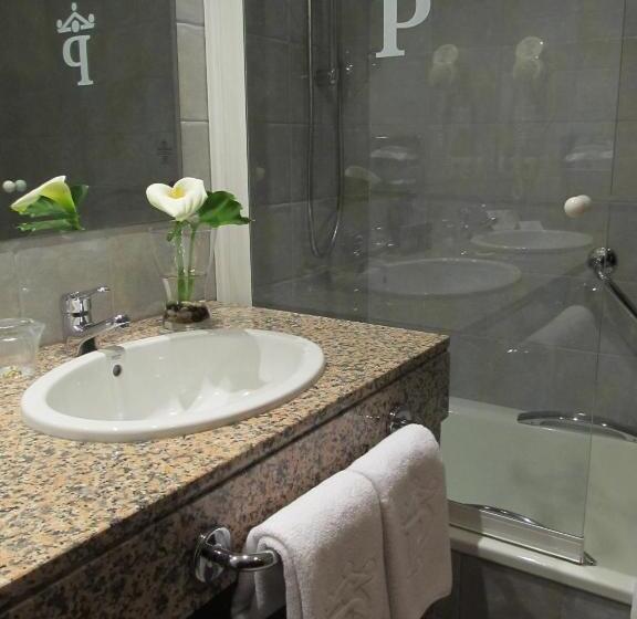 Parador De Cangas De Onis