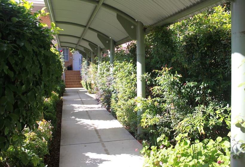 Albury Georgian Motel & Suites