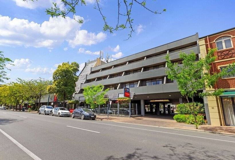 Comfort Hotel Adelaide Meridien