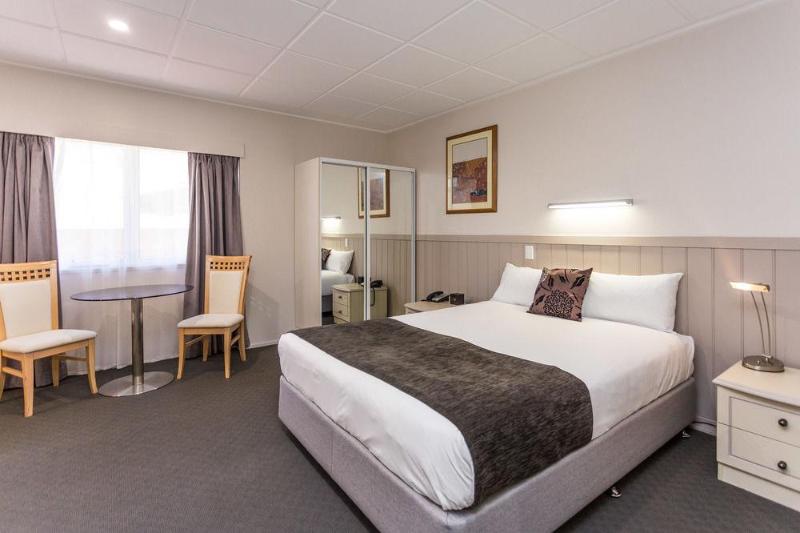 Country Comfort Amity Motel