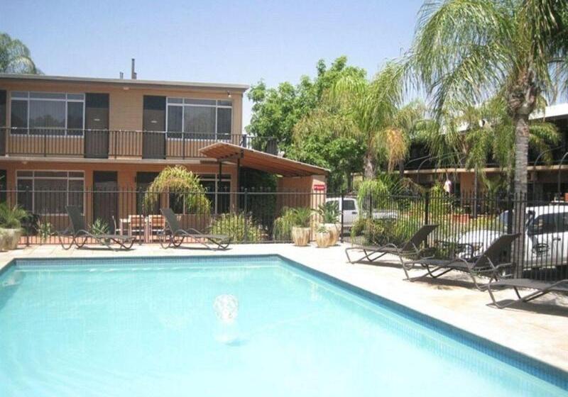 汽车旅馆 Diplomat Hotel Alice Springs