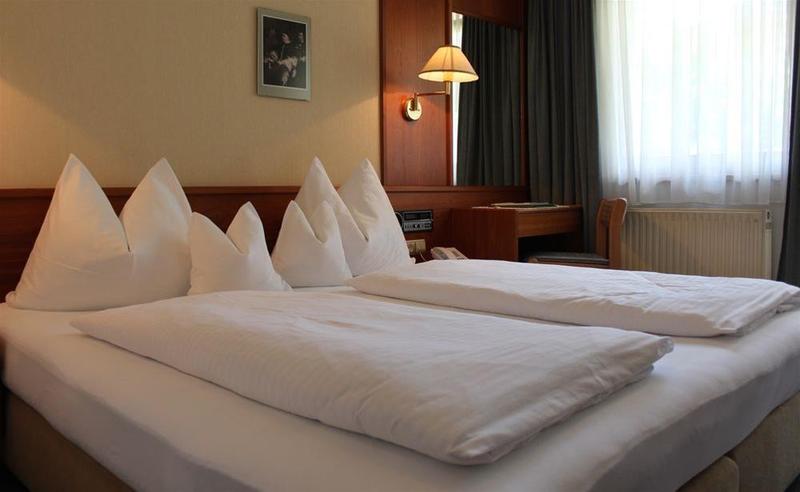 Gardenhotel Crystal   4 Sterne Superior