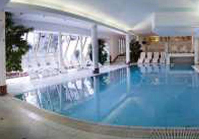 Gardenhotel Crystal   4 Sterne Superior