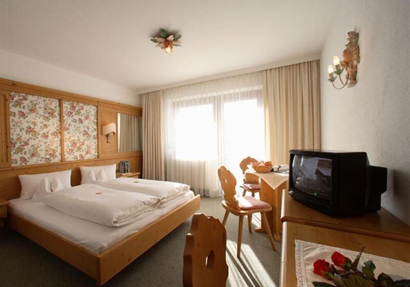 Gardenhotel Crystal   4 Sterne Superior