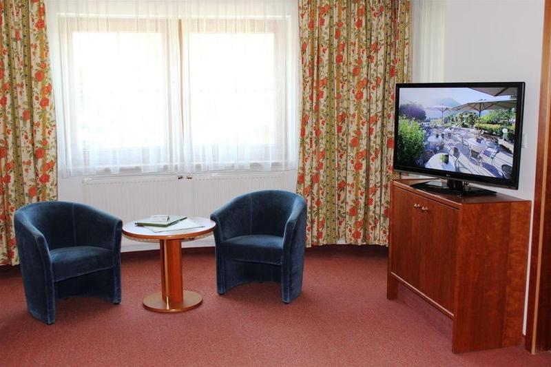 Gardenhotel Crystal   4 Sterne Superior