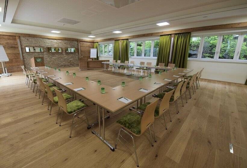 Gartenhotel & Weingut Pfeffel Dürnstein