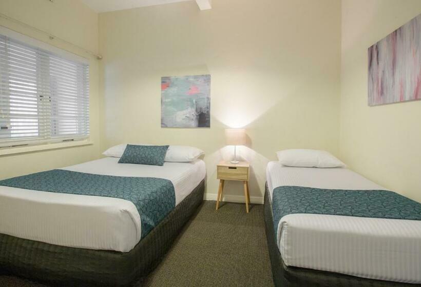 Greenways Apartments