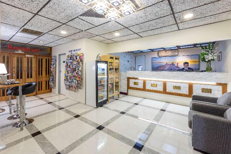 فندق Adelaide Granada Motor Inn