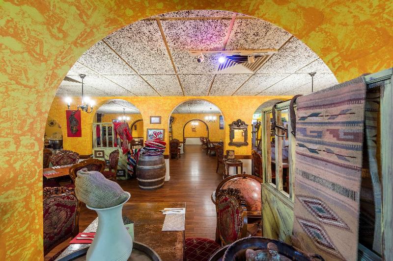 فندق Adelaide Granada Motor Inn