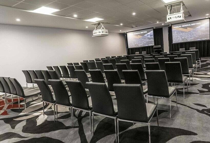 فندق Adelaide Rockford