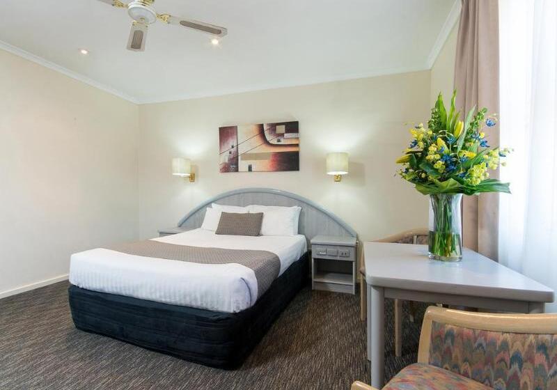 فندق Adelaide Royal Coach