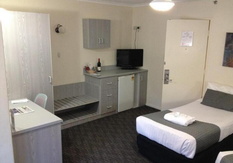 فندق Adelaide Royal Coach