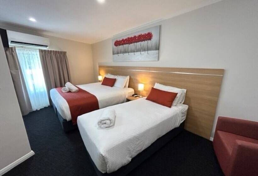 فندق Adelaide Royal Coach