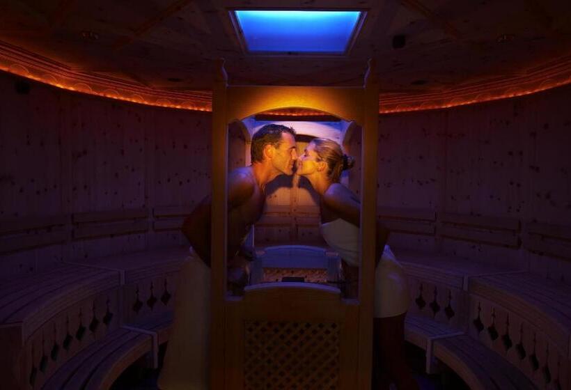 Отель Alpenrose Wellness