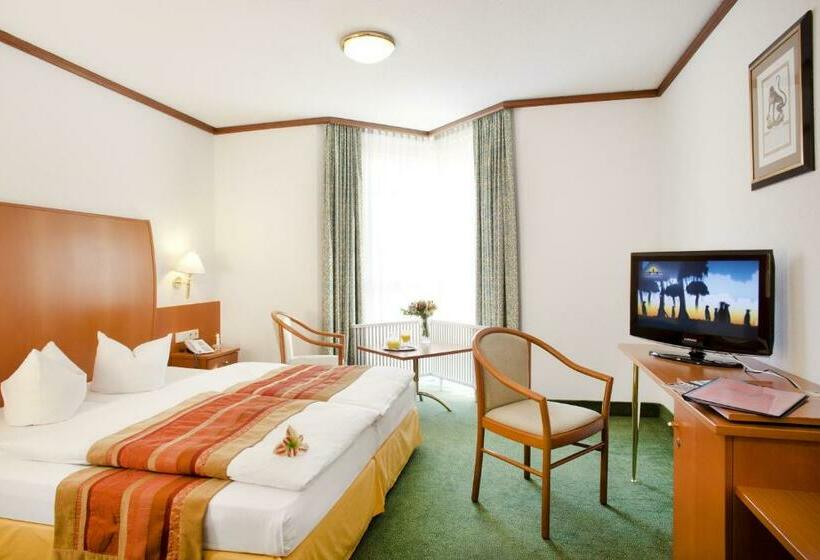 Отель Alpinpark