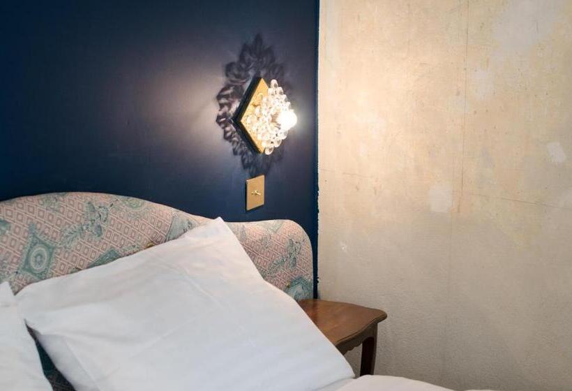 هتل Am Brillantengrund