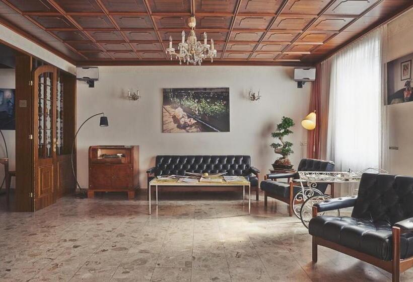 هتل Am Brillantengrund