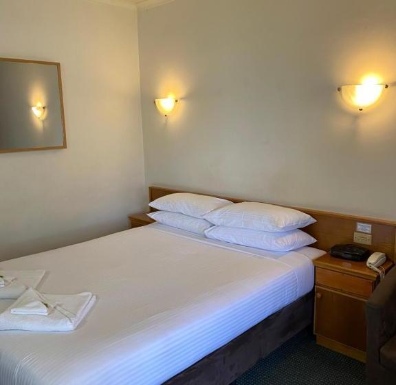 هتل Aviators Lodge