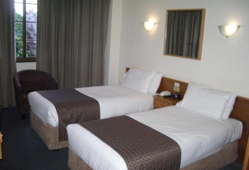 هتل Aviators Lodge