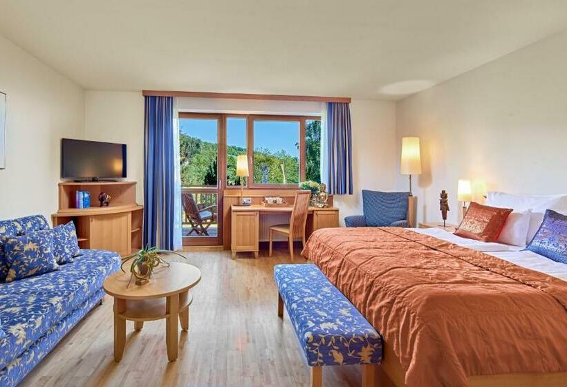 בית מלון כפרי Ayurveda Resort Mandira