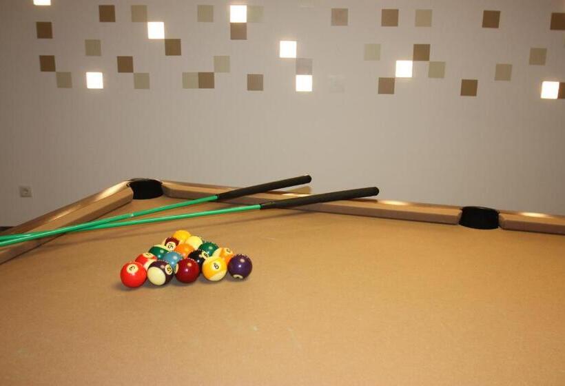 Отель Bergkristall Oberlech