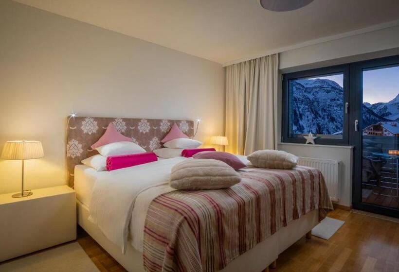 Отель Bergkristall Oberlech