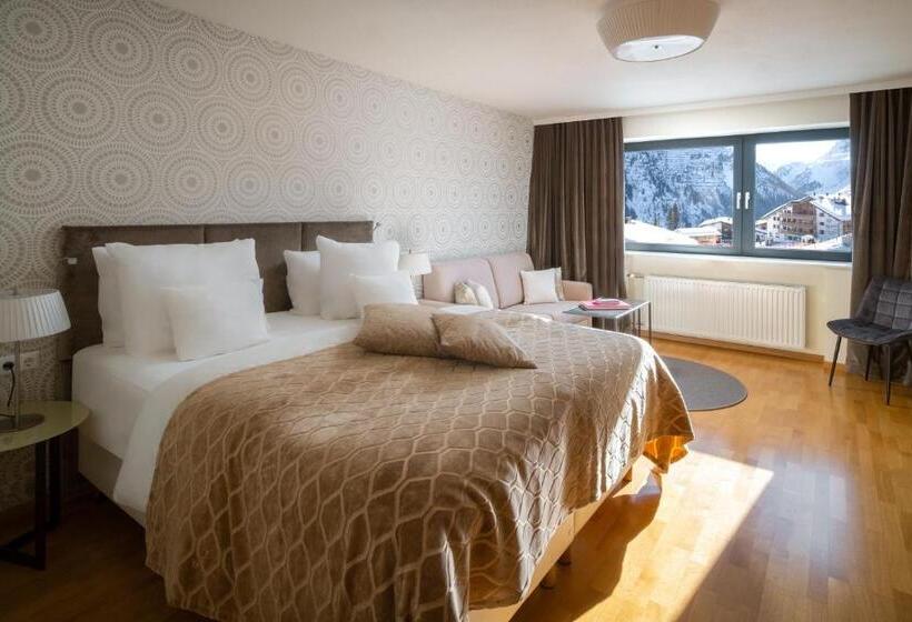 Отель Bergkristall Oberlech