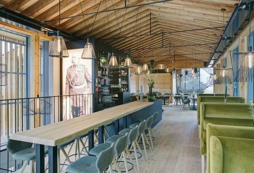 Boutique Hotel Im Auracher Löchl