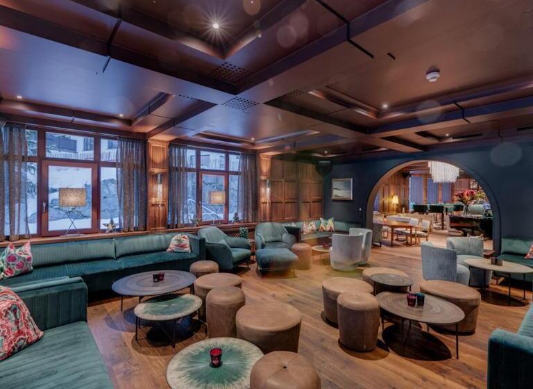 ホテル & Chalet Montana