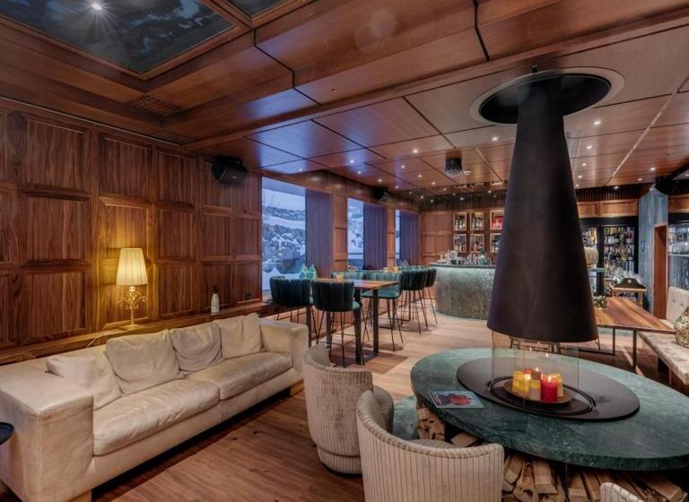 Отель & Chalet Montana