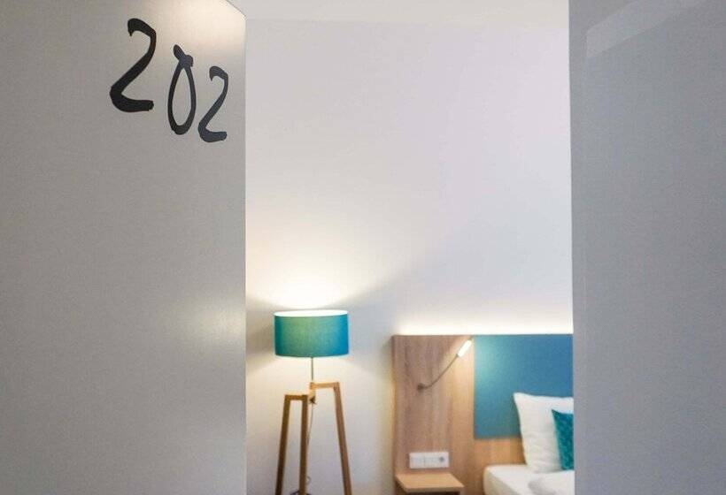 هتل Dauntown Rooms   Self Check In