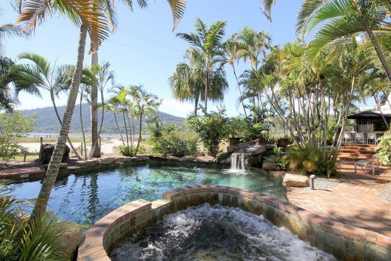 酒店 Colonial Palms Motor Inn