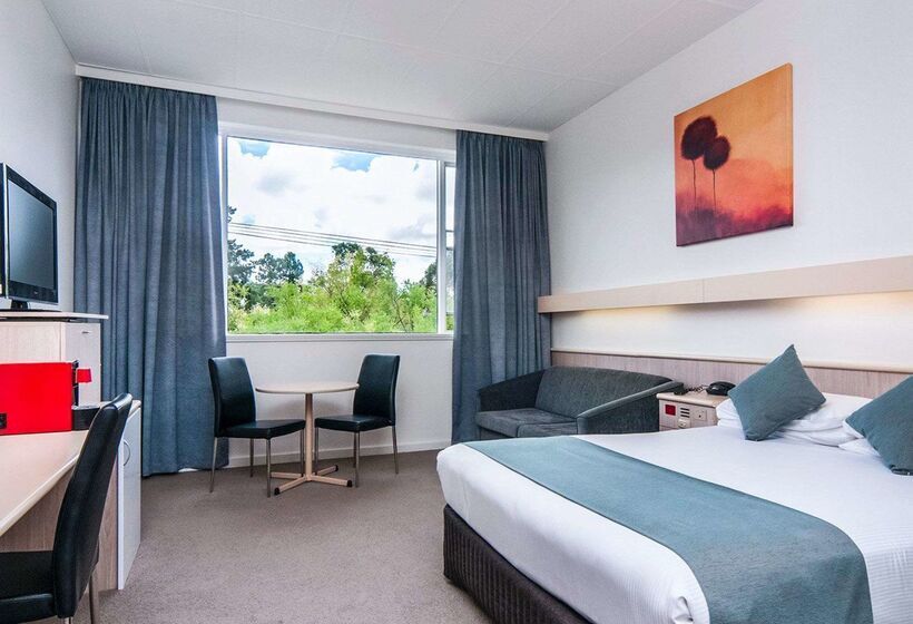 هتل Comfort Inn Regal Park