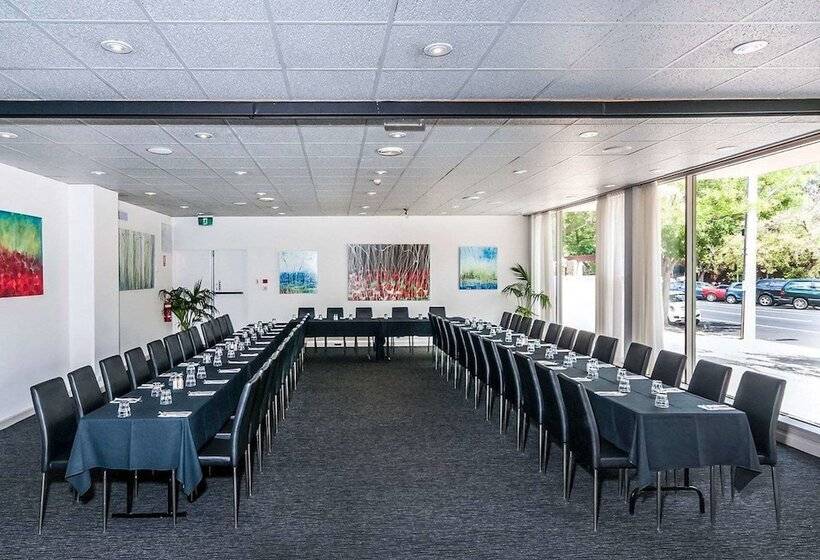 فندق Comfort Inn Regal Park