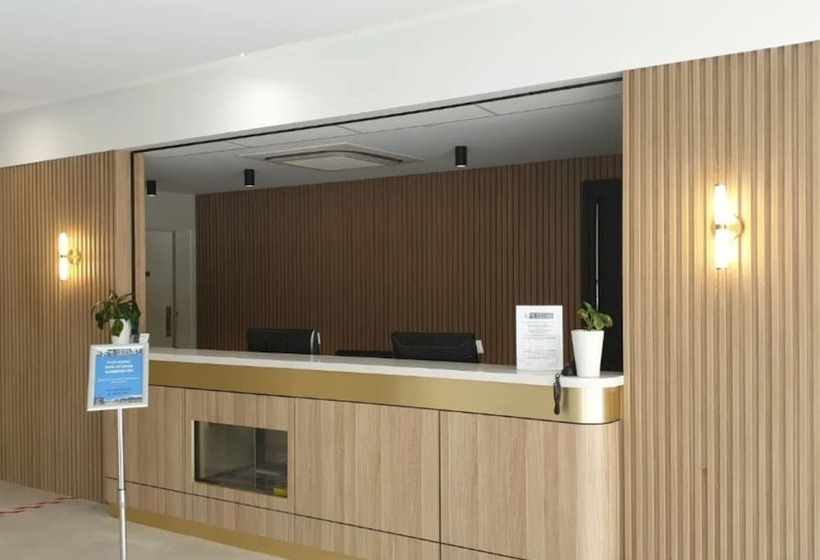 فندق Comfort Inn Regal Park