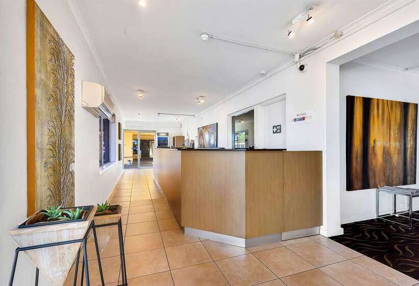 ホテル Comfort Inn & Suites Manhattan