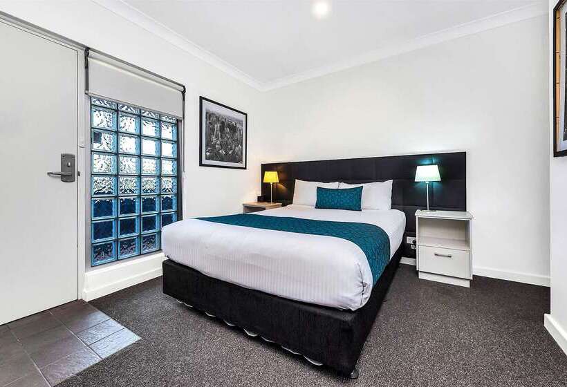 ホテル Comfort Inn & Suites Manhattan