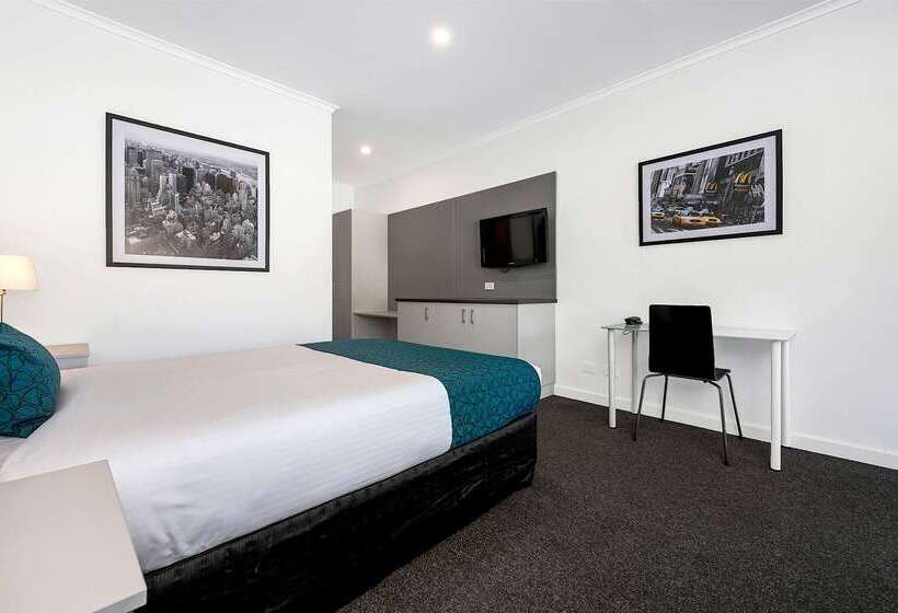 ホテル Comfort Inn & Suites Manhattan