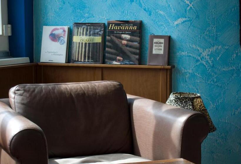 فندق Cortisen Am See   Adults Only