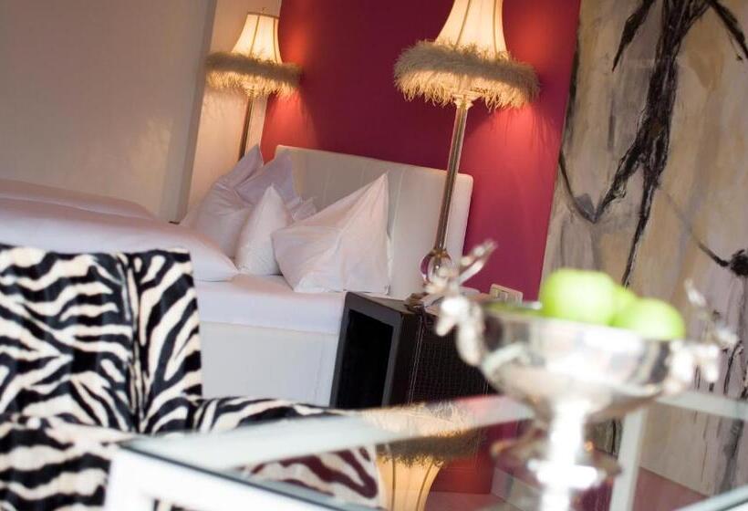 فندق Cortisen Am See   Adults Only